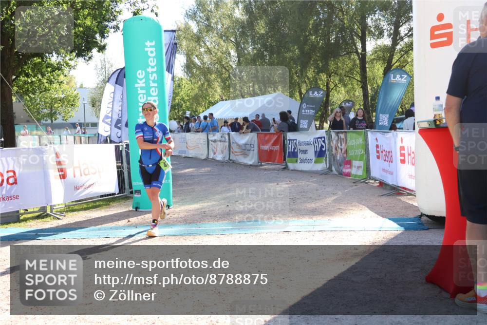 07.09.2025 - 19. Norderstedt Triathlon Zöllner http://msf.ph/oto/8788875 07.09.2025 16:12:07 Ziel 478 meine-sportfotos.de
