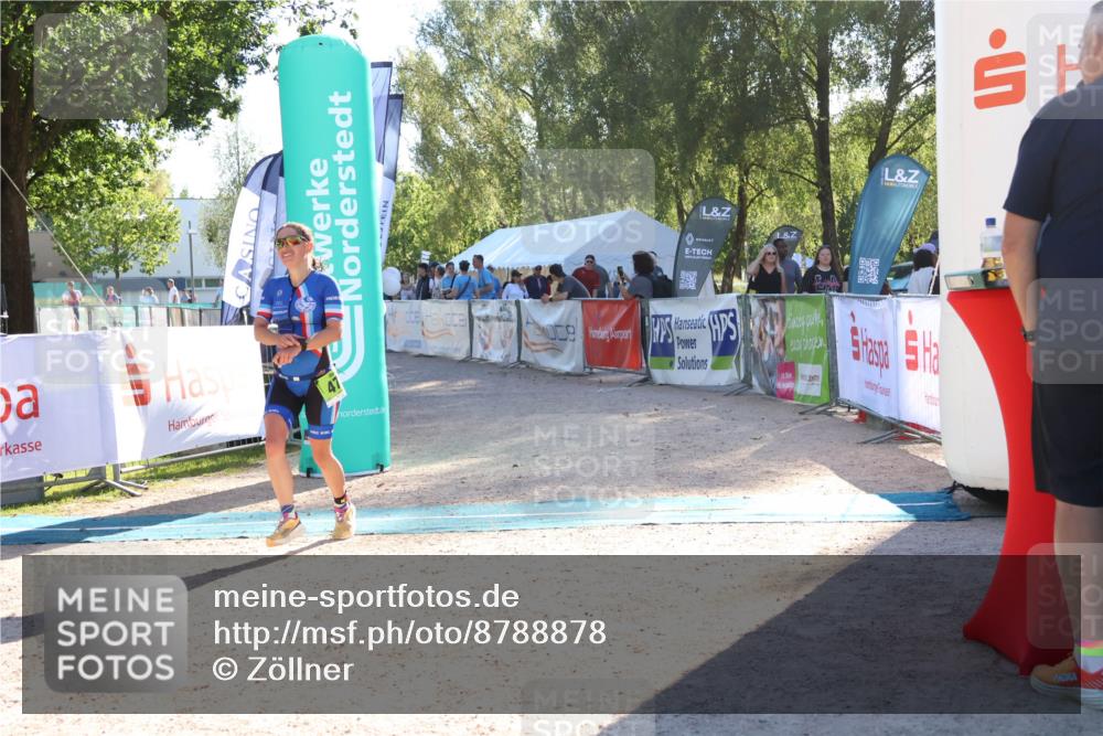 07.09.2025 - 19. Norderstedt Triathlon Zöllner http://msf.ph/oto/8788878 07.09.2025 16:12:07 Ziel 478 meine-sportfotos.de