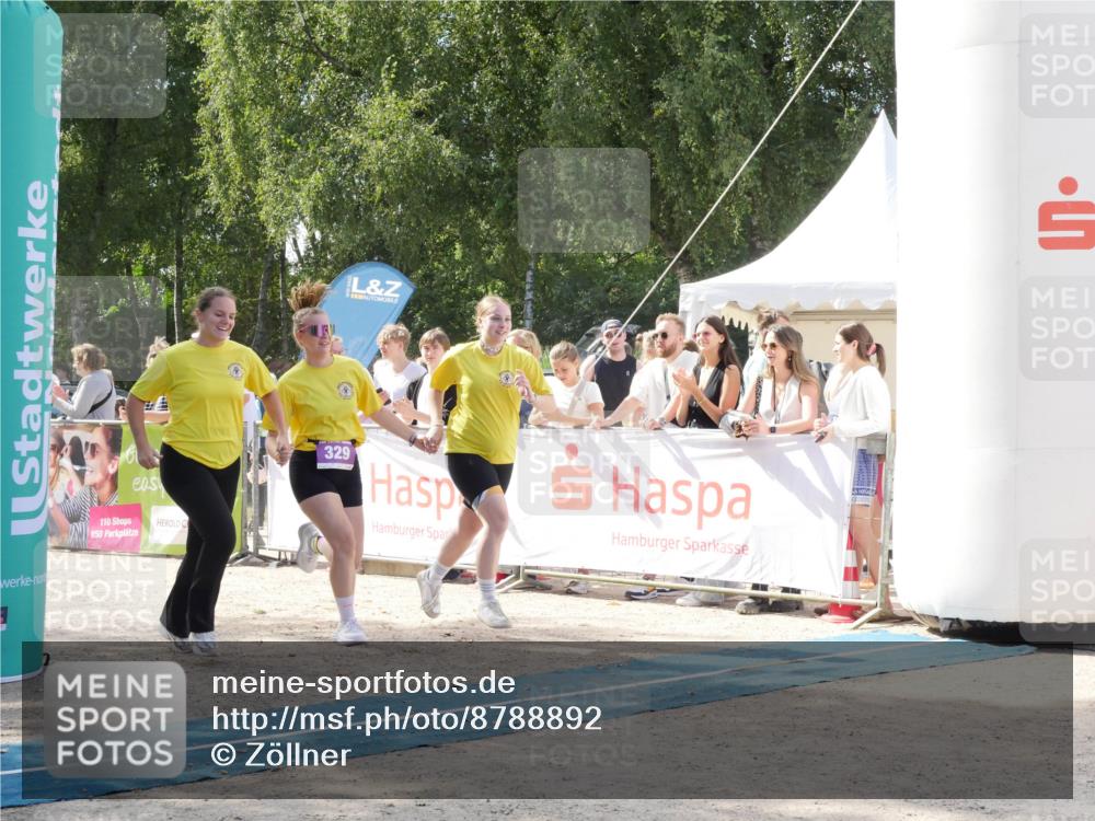 07.09.2025 - 19. Norderstedt Triathlon Zöllner http://msf.ph/oto/8788892 07.09.2025 13:56:03 Ziel 329 meine-sportfotos.de