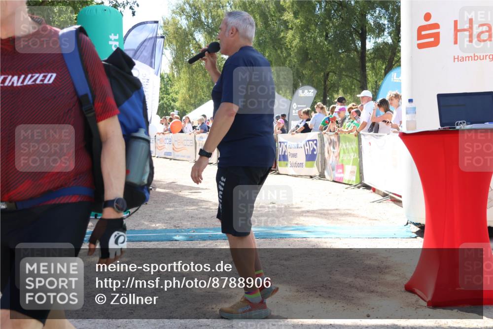 07.09.2025 - 19. Norderstedt Triathlon Zöllner http://msf.ph/oto/8788906 07.09.2025 13:46:53 Ziel  meine-sportfotos.de