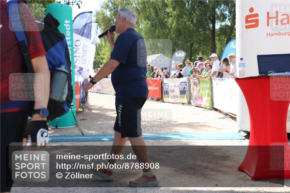 07.09.2025 - 19. Norderstedt Triathlon Zöllner http://msf.ph/oto/8788908 07.09.2025 13:46:53 Ziel  meine-sportfotos.de