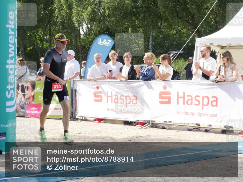 07.09.2025 - 19. Norderstedt Triathlon Zöllner http://msf.ph/oto/8788914 07.09.2025 13:57:02 Ziel 310, 336 meine-sportfotos.de