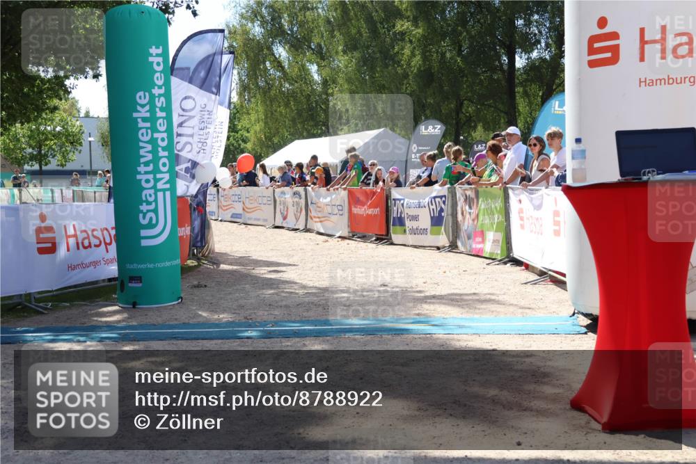07.09.2025 - 19. Norderstedt Triathlon Zöllner http://msf.ph/oto/8788922 07.09.2025 13:46:57 Ziel  meine-sportfotos.de
