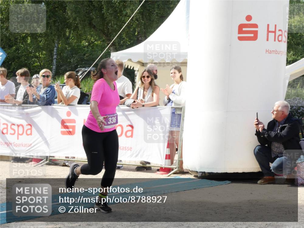 07.09.2025 - 19. Norderstedt Triathlon Zöllner http://msf.ph/oto/8788927 07.09.2025 13:57:05 Ziel 310, 336 meine-sportfotos.de