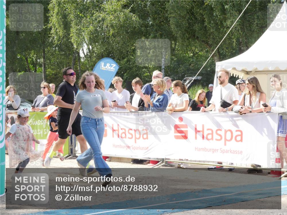 07.09.2025 - 19. Norderstedt Triathlon Zöllner http://msf.ph/oto/8788932 07.09.2025 13:57:08 Ziel 310, 336 meine-sportfotos.de