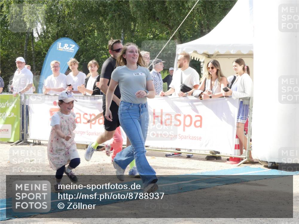 07.09.2025 - 19. Norderstedt Triathlon Zöllner http://msf.ph/oto/8788937 07.09.2025 13:57:09 Ziel 310, 336 meine-sportfotos.de