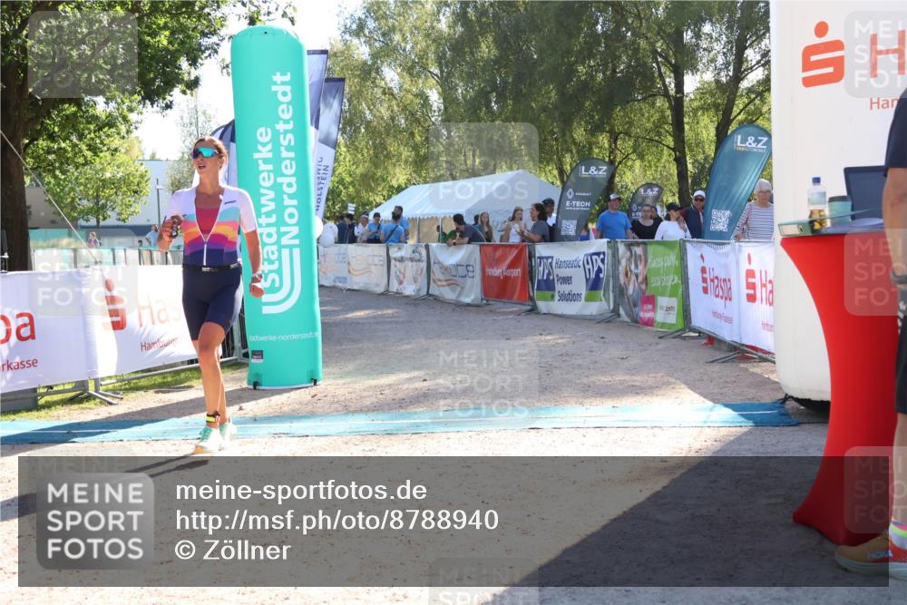 07.09.2025 - 19. Norderstedt Triathlon Zöllner http://msf.ph/oto/8788940 07.09.2025 16:12:19 Ziel 475 meine-sportfotos.de