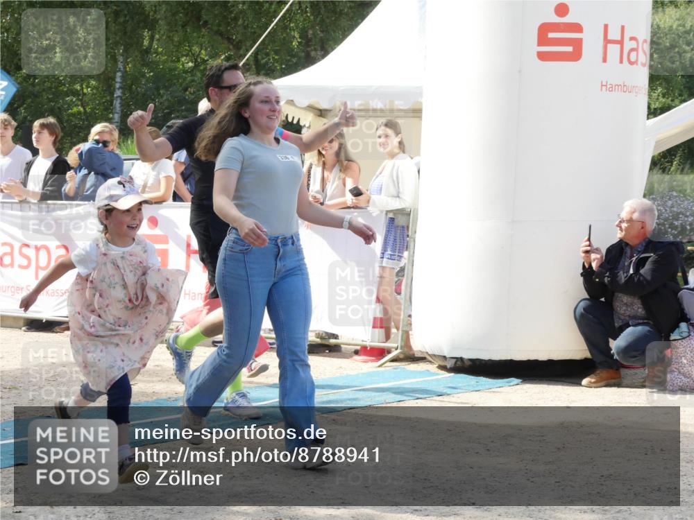 07.09.2025 - 19. Norderstedt Triathlon Zöllner http://msf.ph/oto/8788941 07.09.2025 13:57:09 Ziel 310, 336 meine-sportfotos.de