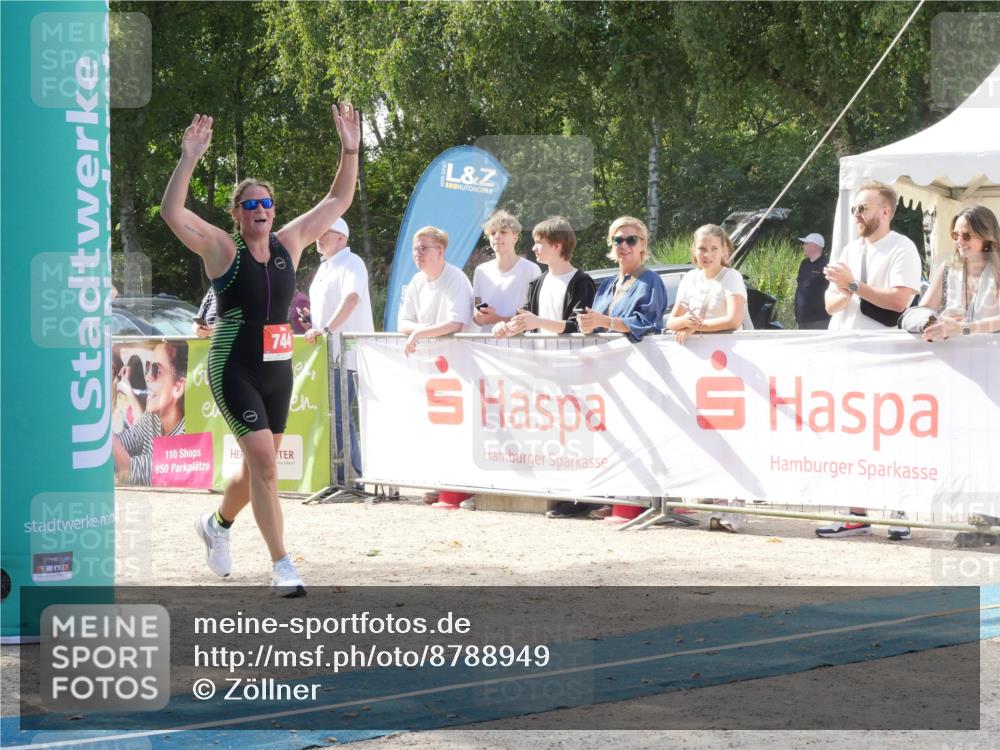 07.09.2025 - 19. Norderstedt Triathlon Zöllner http://msf.ph/oto/8788949 07.09.2025 13:57:20 Ziel 744 meine-sportfotos.de