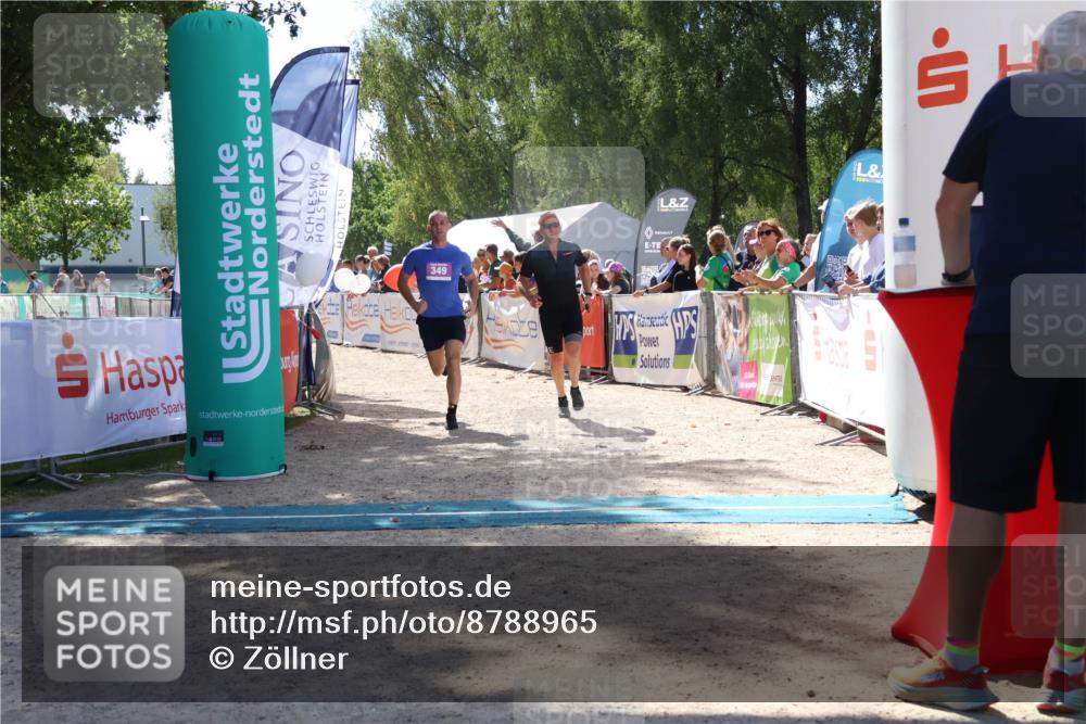 07.09.2025 - 19. Norderstedt Triathlon Zöllner http://msf.ph/oto/8788965 07.09.2025 13:47:53 Ziel 349 meine-sportfotos.de