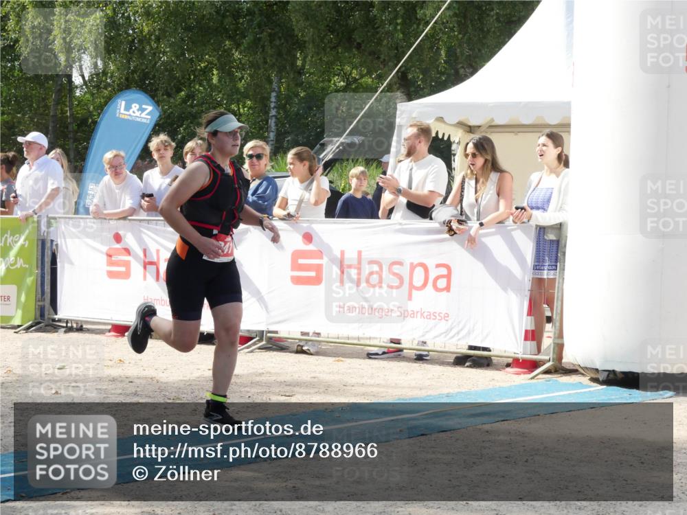 07.09.2025 - 19. Norderstedt Triathlon Zöllner http://msf.ph/oto/8788966 07.09.2025 13:57:41 Ziel 841 meine-sportfotos.de