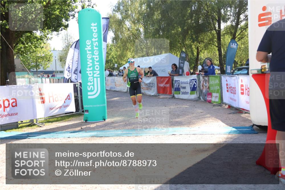 07.09.2025 - 19. Norderstedt Triathlon Zöllner http://msf.ph/oto/8788973 07.09.2025 16:13:49 Ziel 469, 1503 meine-sportfotos.de