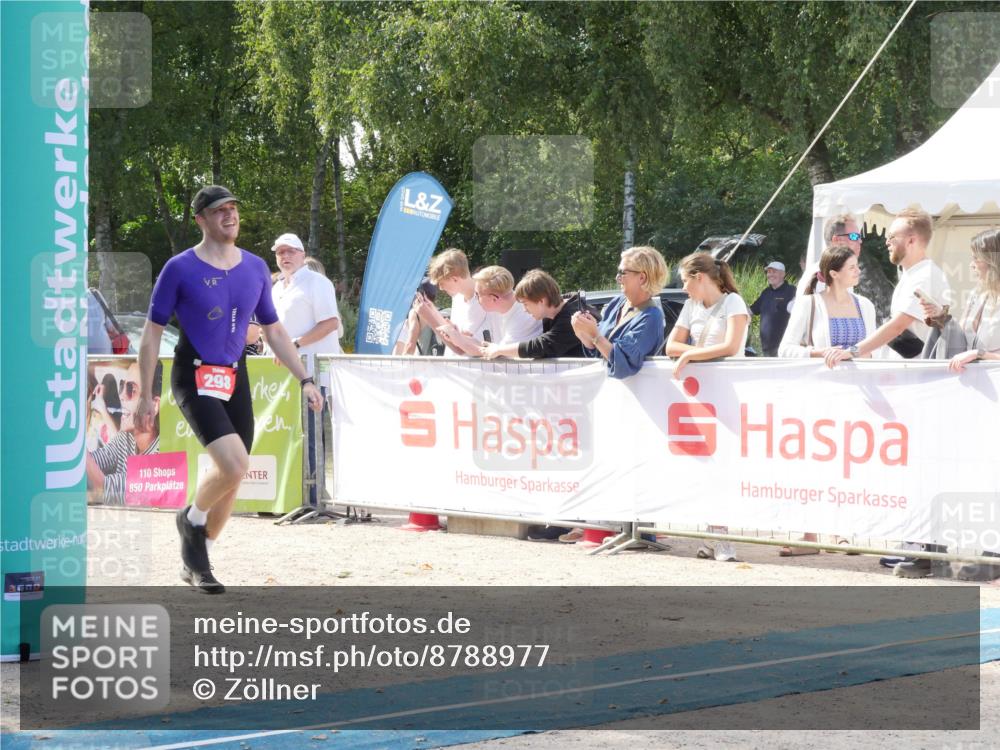 07.09.2025 - 19. Norderstedt Triathlon Zöllner http://msf.ph/oto/8788977 07.09.2025 13:58:22 Ziel 298, 312 meine-sportfotos.de