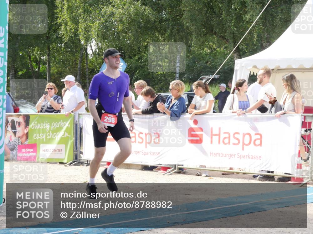07.09.2025 - 19. Norderstedt Triathlon Zöllner http://msf.ph/oto/8788982 07.09.2025 13:58:23 Ziel 298, 312 meine-sportfotos.de