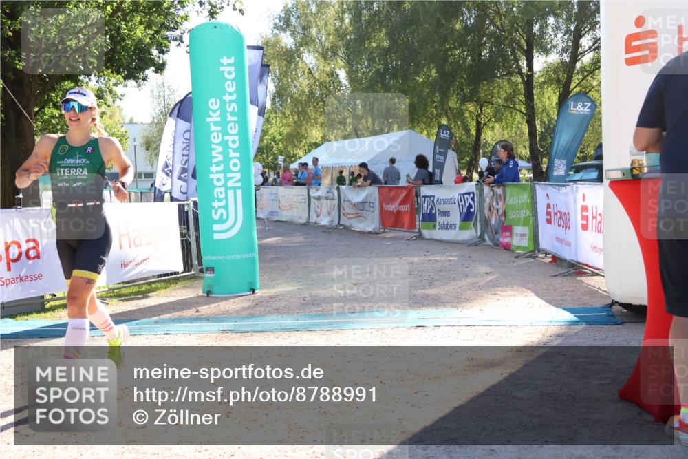 07.09.2025 - 19. Norderstedt Triathlon Zöllner http://msf.ph/oto/8788991 07.09.2025 16:13:50 Ziel 469, 1503 meine-sportfotos.de