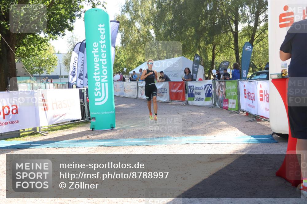 07.09.2025 - 19. Norderstedt Triathlon Zöllner http://msf.ph/oto/8788997 07.09.2025 16:13:53 Ziel 469, 1503 meine-sportfotos.de