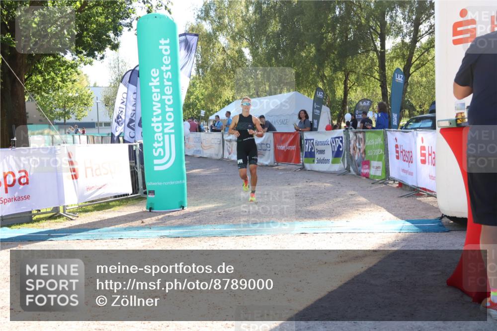 07.09.2025 - 19. Norderstedt Triathlon Zöllner http://msf.ph/oto/8789000 07.09.2025 16:13:53 Ziel 469, 1503 meine-sportfotos.de