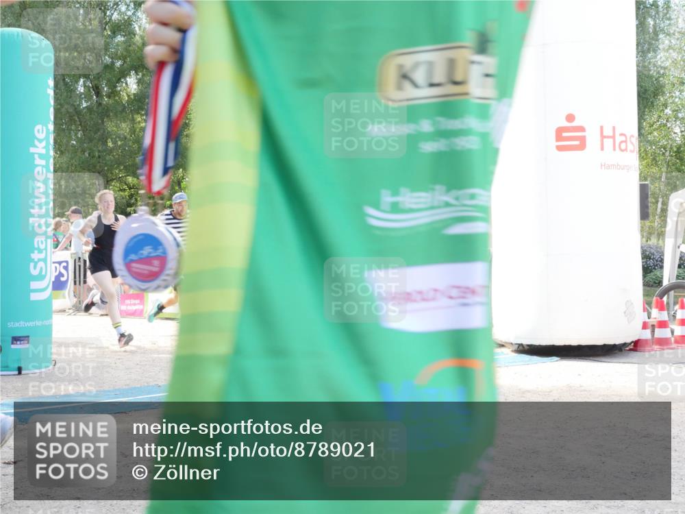 07.09.2025 - 19. Norderstedt Triathlon Zöllner http://msf.ph/oto/8789021 07.09.2025 13:59:03 Ziel 350 meine-sportfotos.de