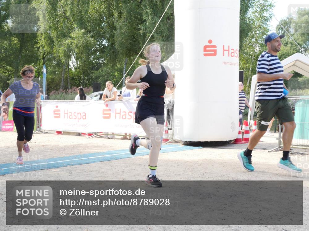 07.09.2025 - 19. Norderstedt Triathlon Zöllner http://msf.ph/oto/8789028 07.09.2025 13:59:05 Ziel 350 meine-sportfotos.de