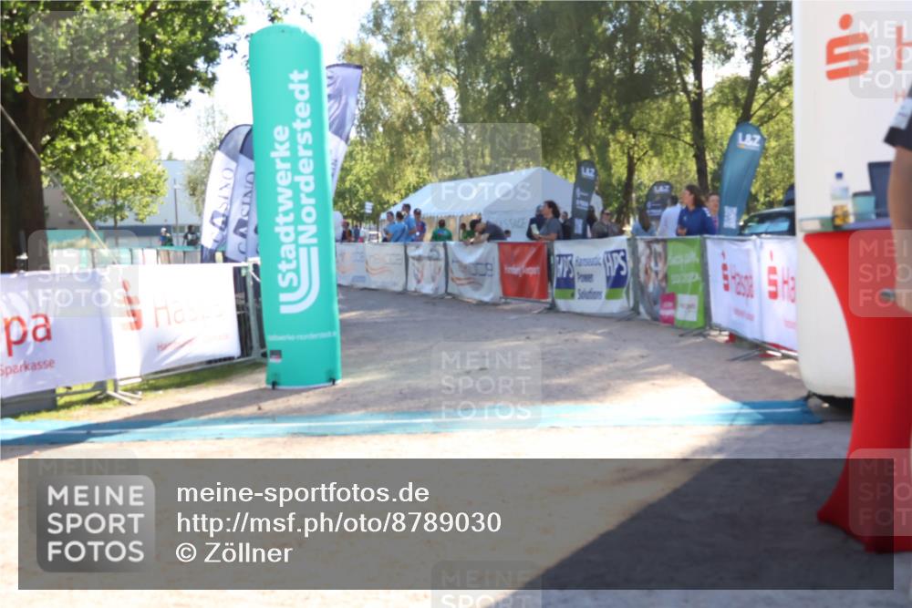 07.09.2025 - 19. Norderstedt Triathlon Zöllner http://msf.ph/oto/8789030 07.09.2025 16:14:14 Ziel  meine-sportfotos.de