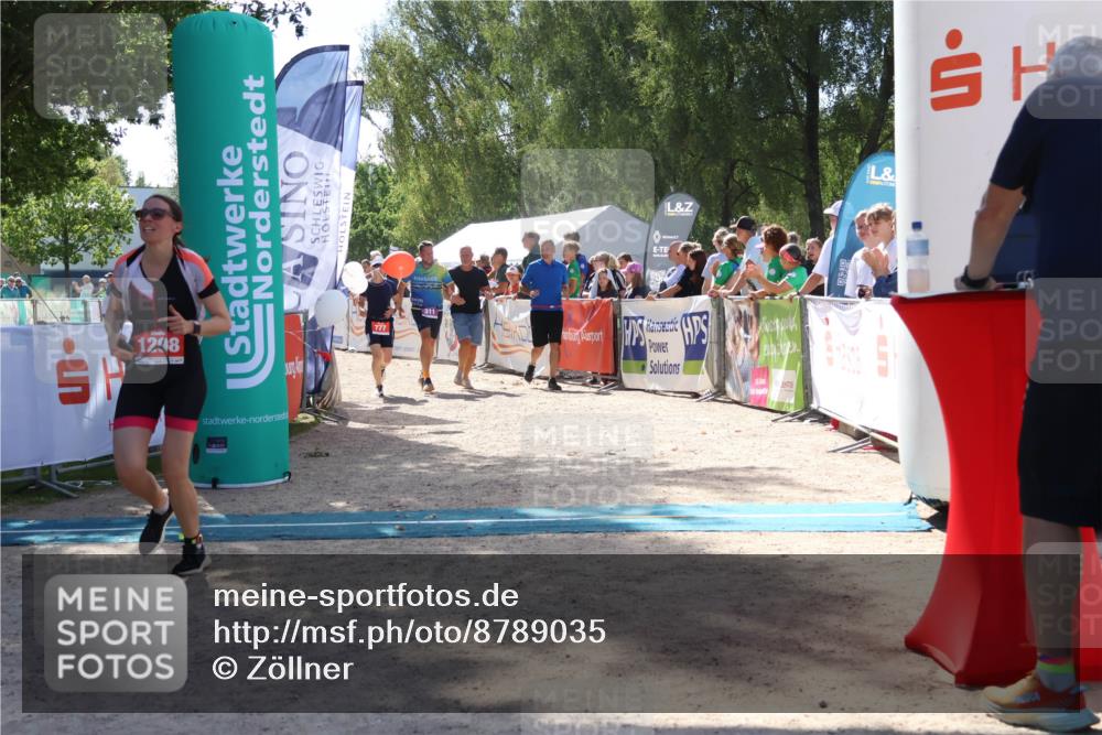 07.09.2025 - 19. Norderstedt Triathlon Zöllner http://msf.ph/oto/8789035 07.09.2025 13:48:14 Ziel 311, 777, 1298 meine-sportfotos.de