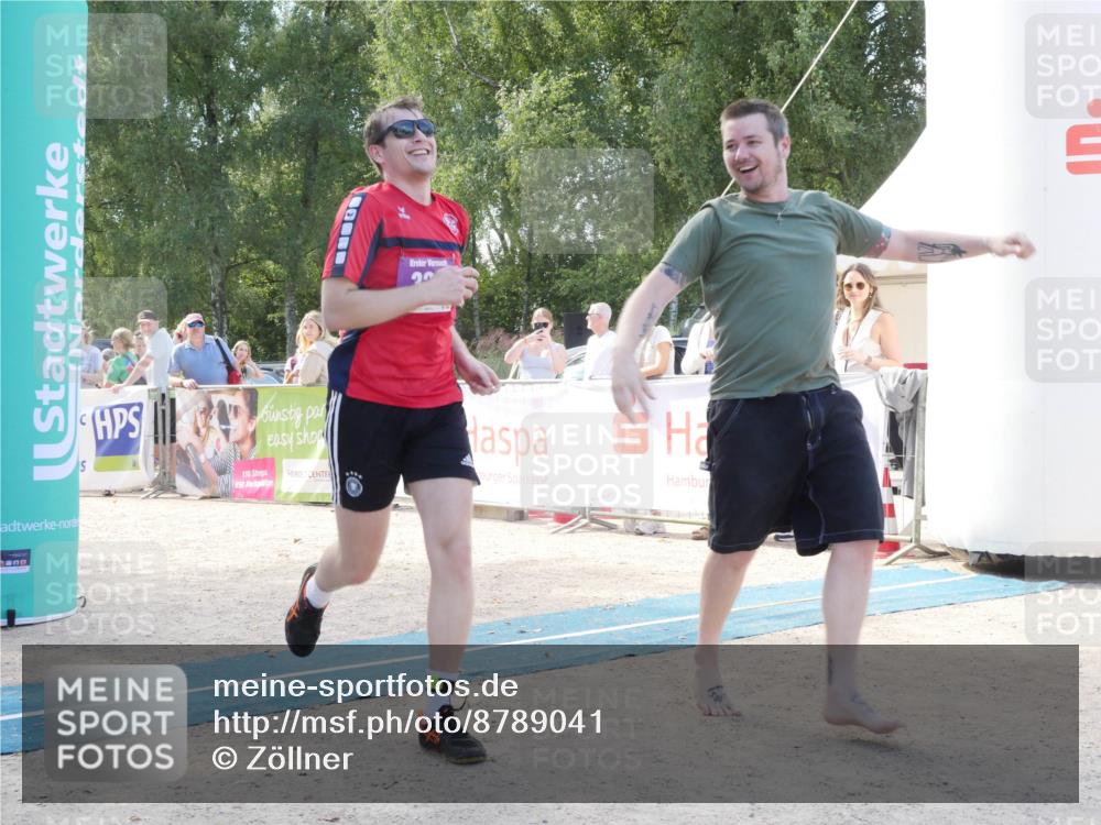 07.09.2025 - 19. Norderstedt Triathlon Zöllner http://msf.ph/oto/8789041 07.09.2025 13:59:22 Ziel 325 meine-sportfotos.de