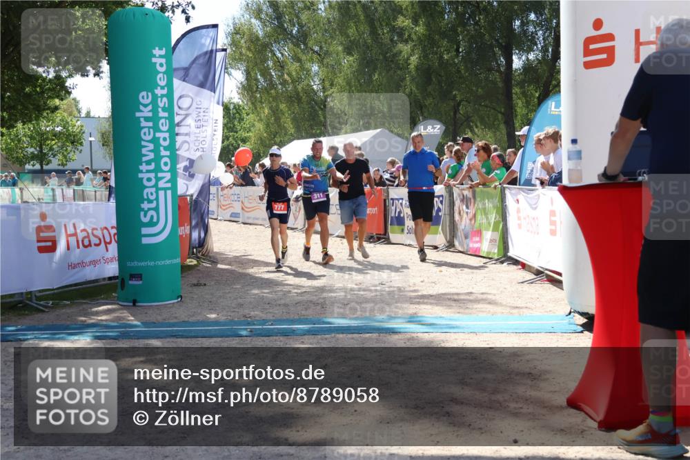 07.09.2025 - 19. Norderstedt Triathlon Zöllner http://msf.ph/oto/8789058 07.09.2025 13:48:16 Ziel 311, 777, 1298 meine-sportfotos.de