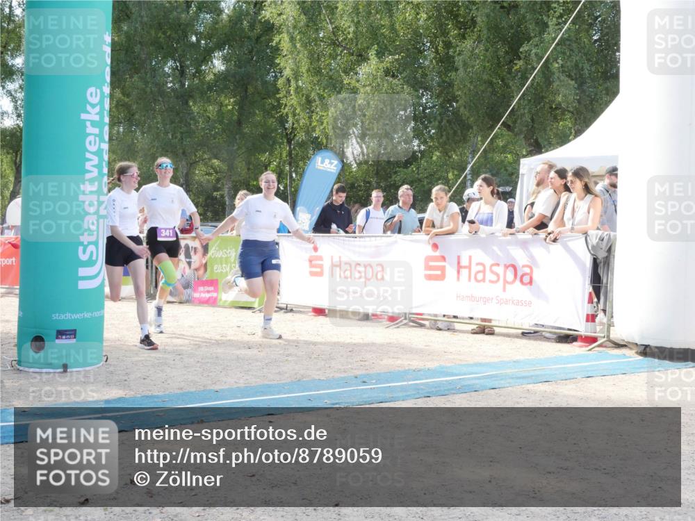 07.09.2025 - 19. Norderstedt Triathlon Zöllner http://msf.ph/oto/8789059 07.09.2025 13:59:51 Ziel 341, 354 meine-sportfotos.de