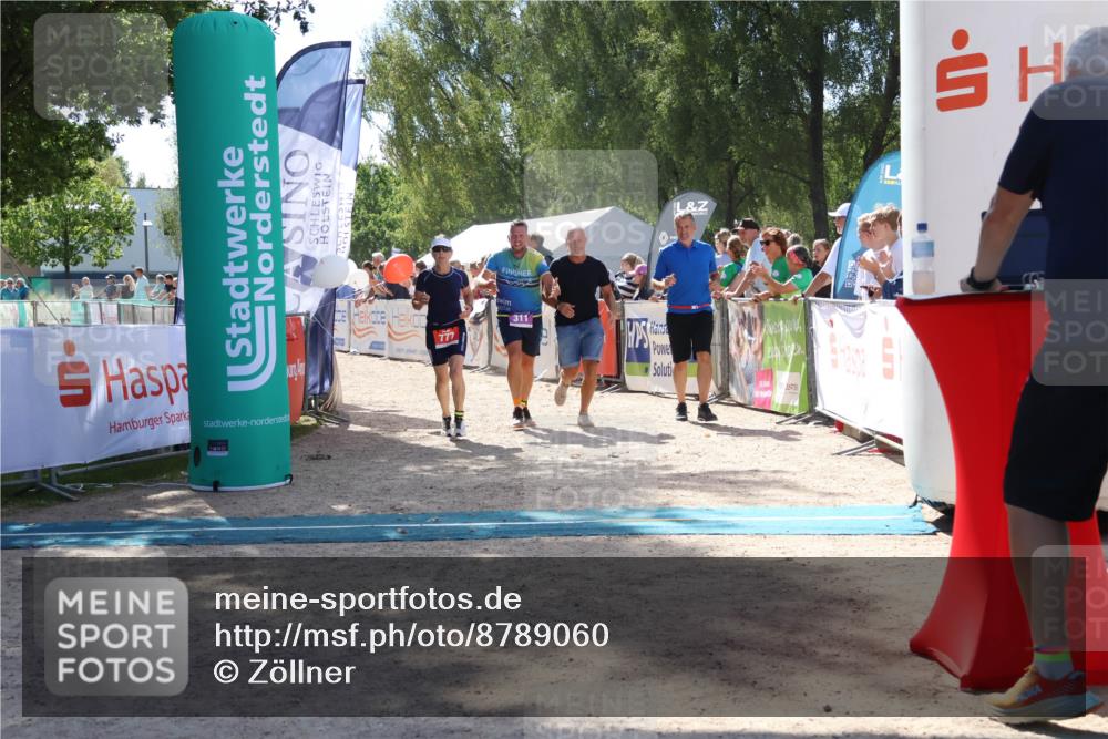 07.09.2025 - 19. Norderstedt Triathlon Zöllner http://msf.ph/oto/8789060 07.09.2025 13:48:16 Ziel 311, 777, 1298 meine-sportfotos.de