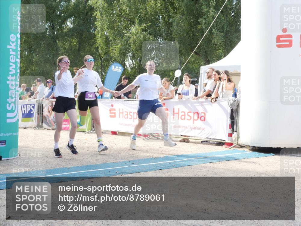 07.09.2025 - 19. Norderstedt Triathlon Zöllner http://msf.ph/oto/8789061 07.09.2025 13:59:51 Ziel 341, 354 meine-sportfotos.de