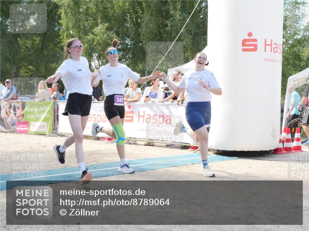 07.09.2025 - 19. Norderstedt Triathlon Zöllner http://msf.ph/oto/8789064 07.09.2025 13:59:52 Ziel 341, 354 meine-sportfotos.de