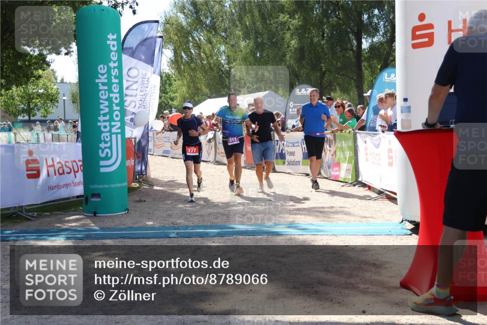 07.09.2025 - 19. Norderstedt Triathlon Zöllner http://msf.ph/oto/8789066 07.09.2025 13:48:17 Ziel 311, 777, 1298 meine-sportfotos.de