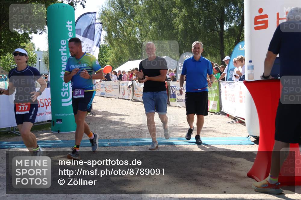 07.09.2025 - 19. Norderstedt Triathlon Zöllner http://msf.ph/oto/8789091 07.09.2025 13:48:19 Ziel 311, 777, 799, 1298 meine-sportfotos.de