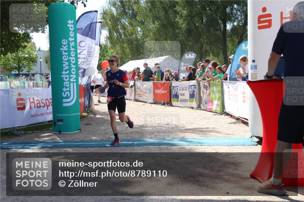 07.09.2025 - 19. Norderstedt Triathlon Zöllner http://msf.ph/oto/8789110 07.09.2025 13:48:24 Ziel 311, 352, 777, 799 meine-sportfotos.de