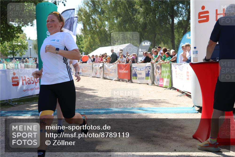 07.09.2025 - 19. Norderstedt Triathlon Zöllner http://msf.ph/oto/8789119 07.09.2025 13:48:28 Ziel 352, 799 meine-sportfotos.de