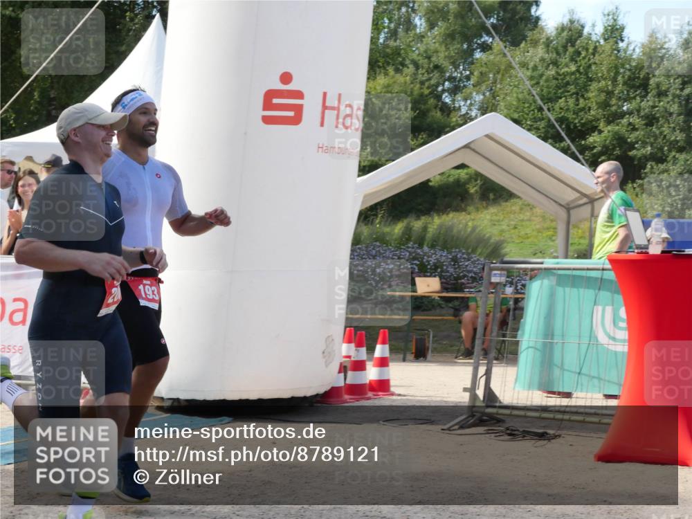 07.09.2025 - 19. Norderstedt Triathlon Zöllner http://msf.ph/oto/8789121 07.09.2025 14:01:54 Ziel 193, 206 meine-sportfotos.de