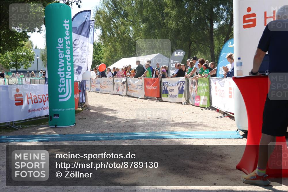 07.09.2025 - 19. Norderstedt Triathlon Zöllner http://msf.ph/oto/8789130 07.09.2025 13:48:29 Ziel 352, 799 meine-sportfotos.de