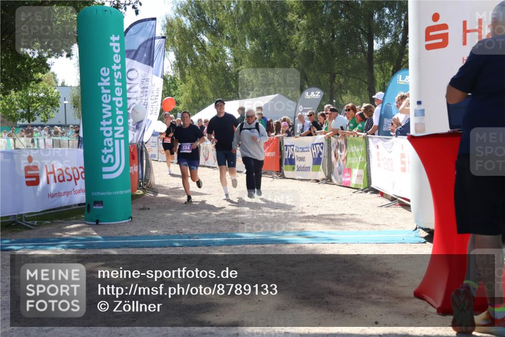 07.09.2025 - 19. Norderstedt Triathlon Zöllner http://msf.ph/oto/8789133 07.09.2025 13:48:40 Ziel 334, 1344 meine-sportfotos.de