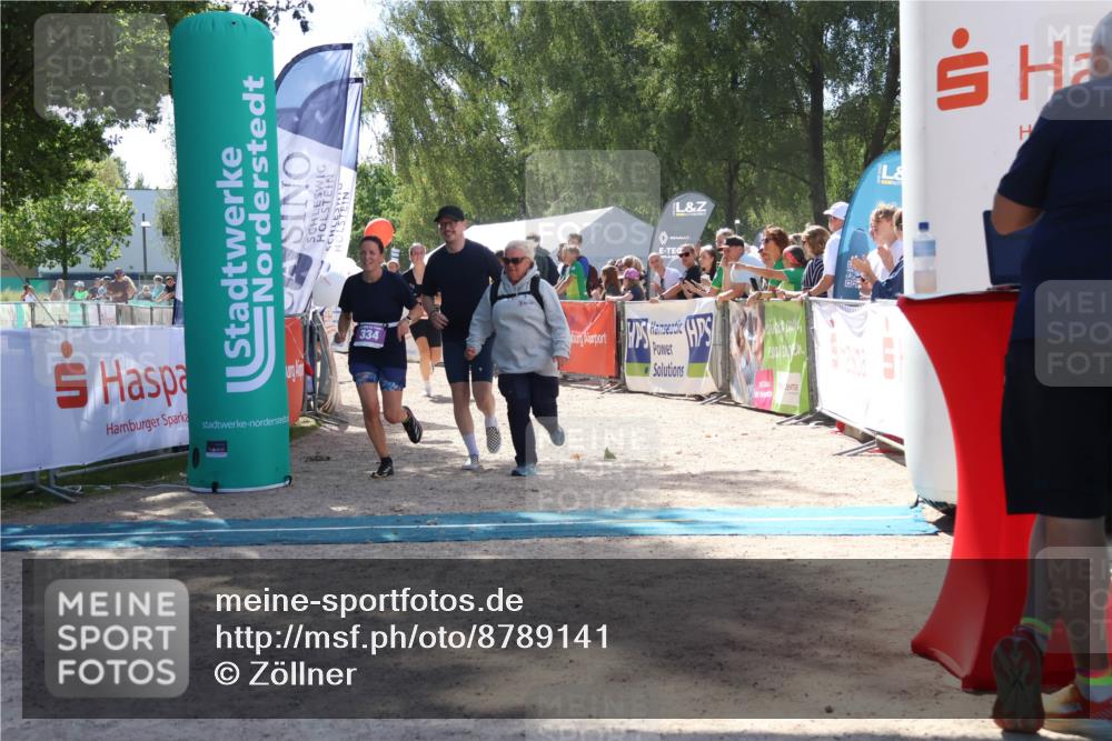07.09.2025 - 19. Norderstedt Triathlon Zöllner http://msf.ph/oto/8789141 07.09.2025 13:48:41 Ziel 334, 1292, 1344 meine-sportfotos.de