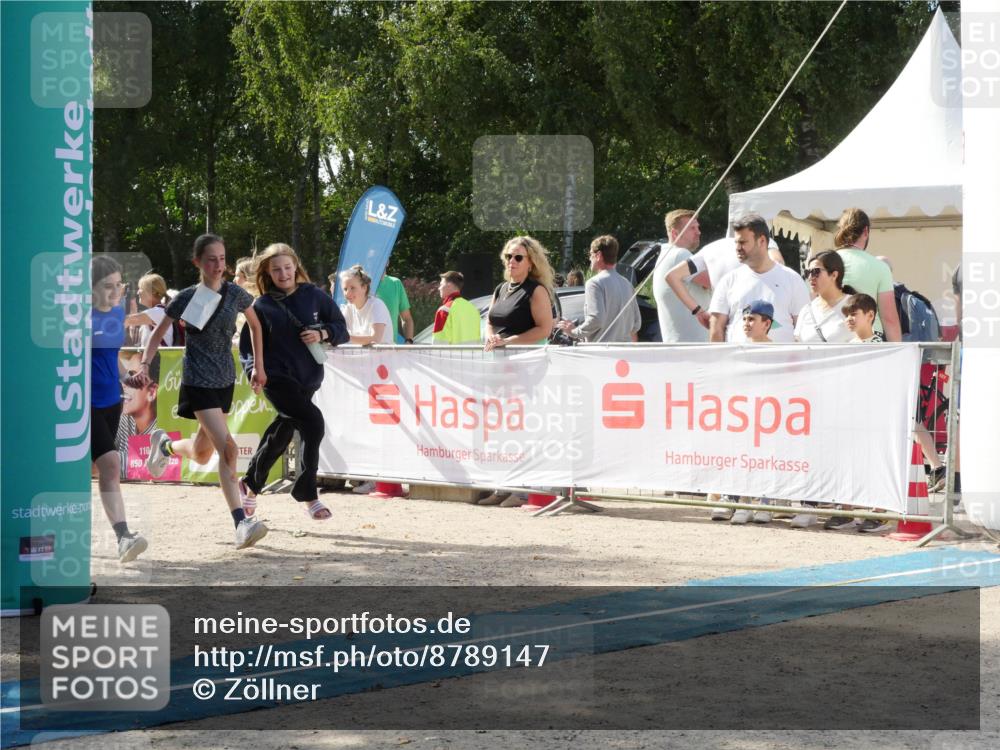 07.09.2025 - 19. Norderstedt Triathlon Zöllner http://msf.ph/oto/8789147 07.09.2025 14:04:28 Ziel 359 meine-sportfotos.de