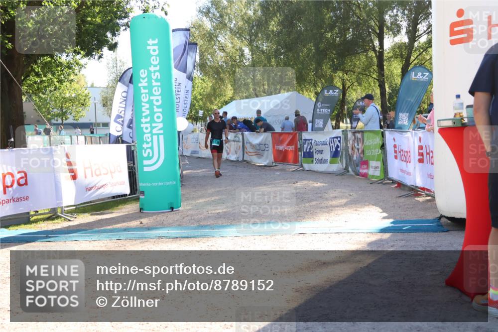 07.09.2025 - 19. Norderstedt Triathlon Zöllner http://msf.ph/oto/8789152 07.09.2025 16:16:47 Ziel  meine-sportfotos.de