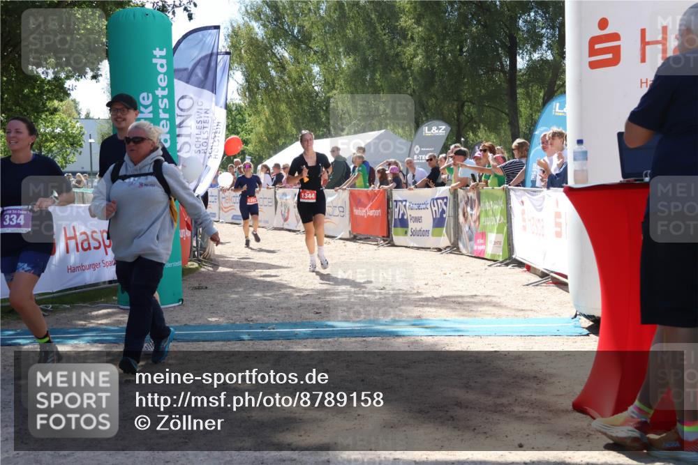07.09.2025 - 19. Norderstedt Triathlon Zöllner http://msf.ph/oto/8789158 07.09.2025 13:48:42 Ziel 153, 334, 1292, 1344 meine-sportfotos.de