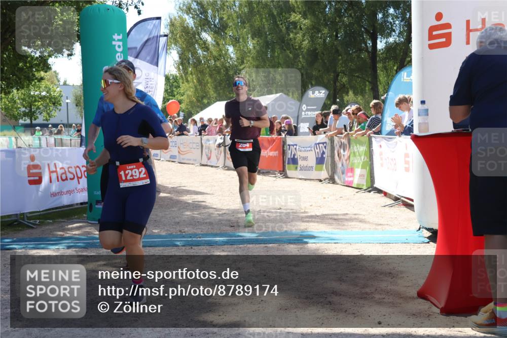 07.09.2025 - 19. Norderstedt Triathlon Zöllner http://msf.ph/oto/8789174 07.09.2025 13:48:47 Ziel 153, 264, 334, 1292, 1344 meine-sportfotos.de