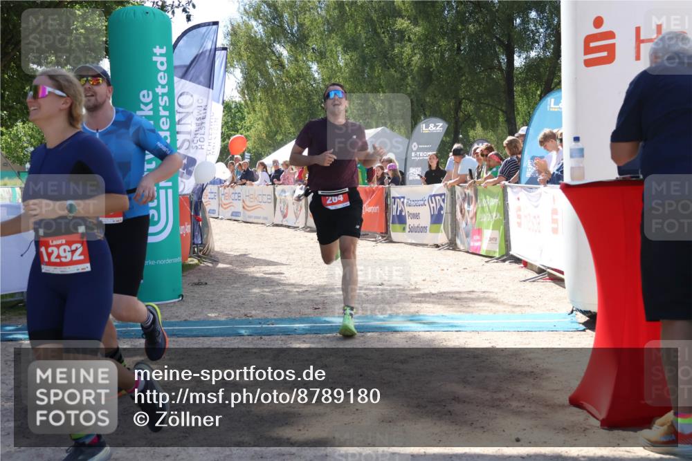 07.09.2025 - 19. Norderstedt Triathlon Zöllner http://msf.ph/oto/8789180 07.09.2025 13:48:48 Ziel 153, 264, 1292, 1344 meine-sportfotos.de