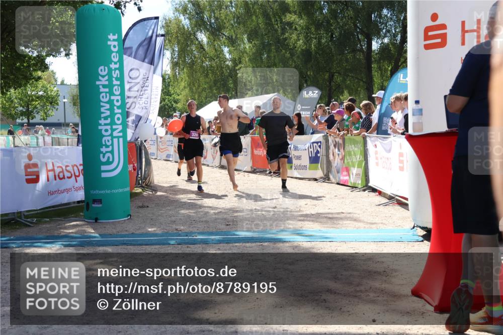 07.09.2025 - 19. Norderstedt Triathlon Zöllner http://msf.ph/oto/8789195 07.09.2025 13:49:23 Ziel 320, 789 meine-sportfotos.de