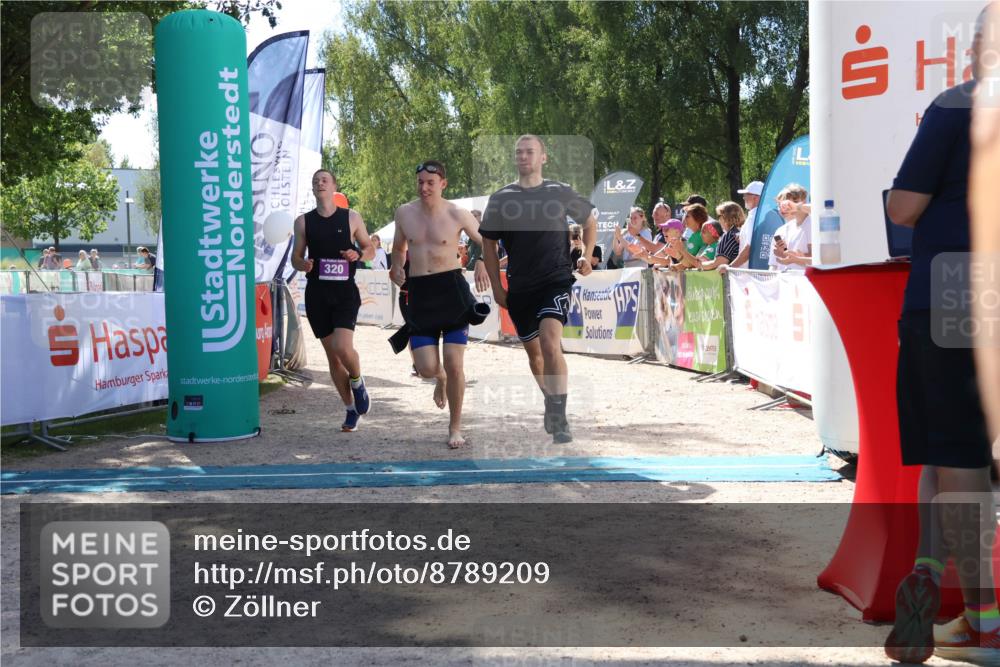 07.09.2025 - 19. Norderstedt Triathlon Zöllner http://msf.ph/oto/8789209 07.09.2025 13:49:25 Ziel 320, 789 meine-sportfotos.de