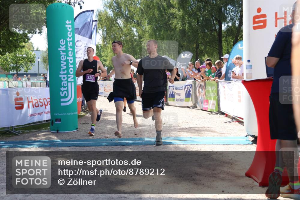 07.09.2025 - 19. Norderstedt Triathlon Zöllner http://msf.ph/oto/8789212 07.09.2025 13:49:25 Ziel 320, 789 meine-sportfotos.de