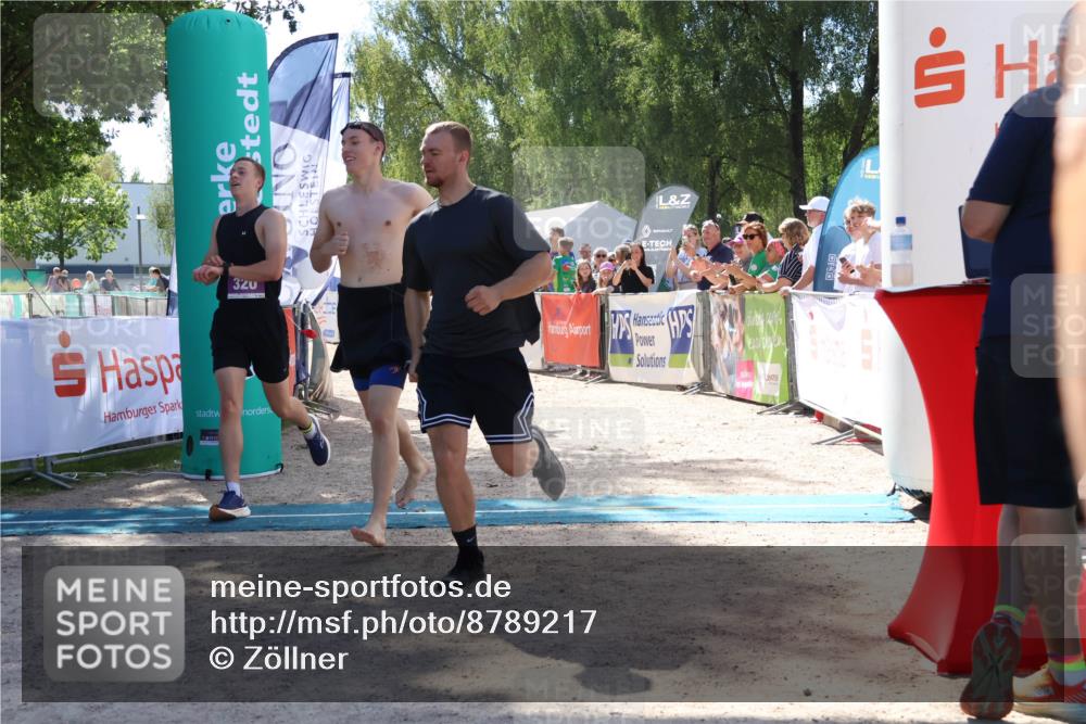 07.09.2025 - 19. Norderstedt Triathlon Zöllner http://msf.ph/oto/8789217 07.09.2025 13:49:25 Ziel 320, 789 meine-sportfotos.de
