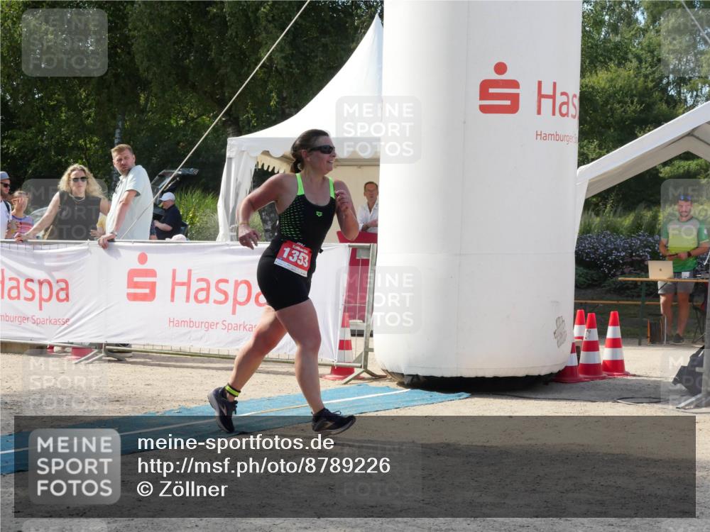 07.09.2025 - 19. Norderstedt Triathlon Zöllner http://msf.ph/oto/8789226 07.09.2025 14:08:46 Ziel 1353 meine-sportfotos.de