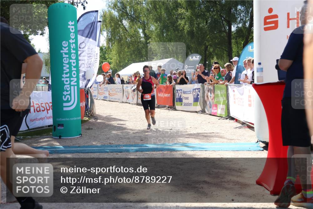 07.09.2025 - 19. Norderstedt Triathlon Zöllner http://msf.ph/oto/8789227 07.09.2025 13:49:26 Ziel 320, 789 meine-sportfotos.de